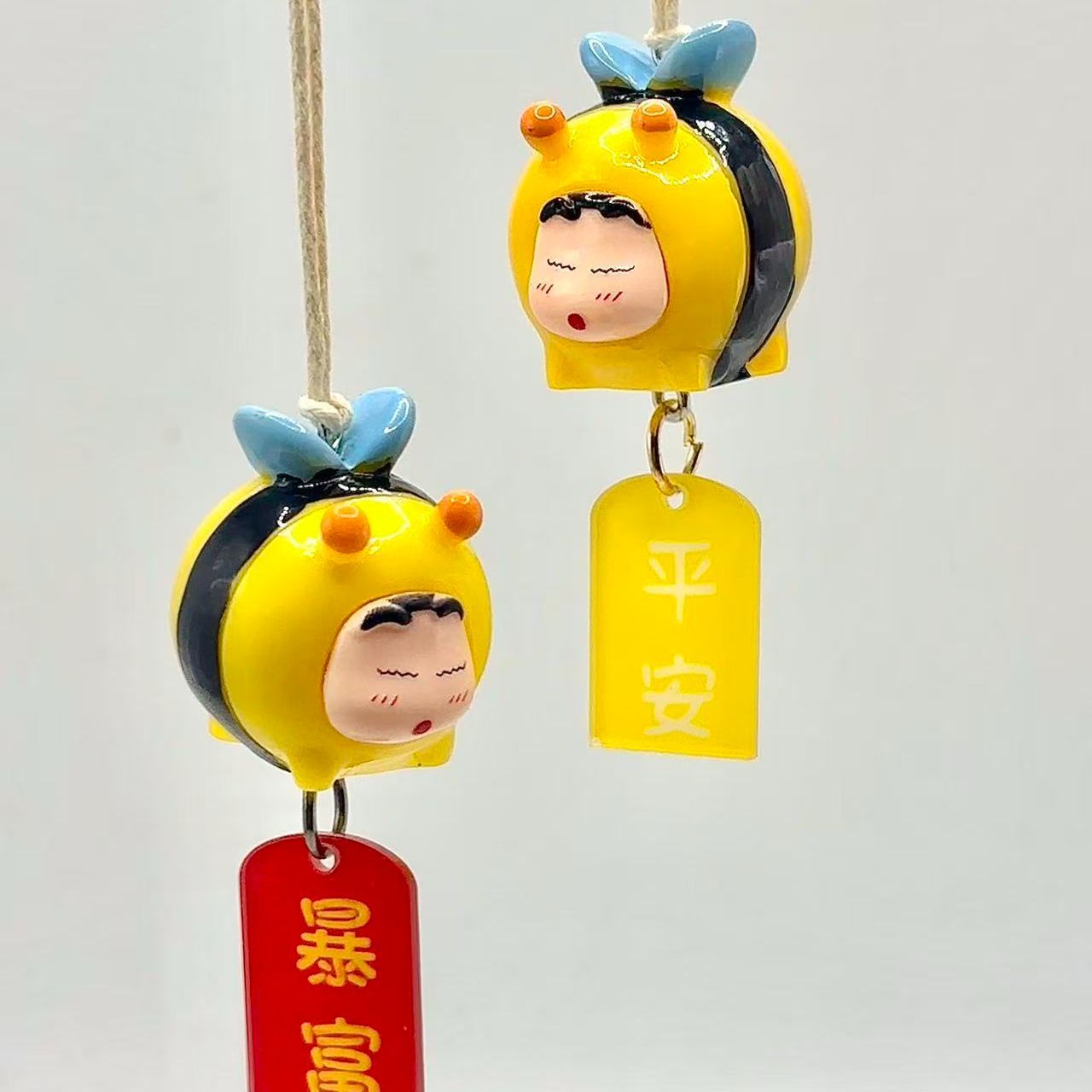 Crayon Shin-chan Bee Cosplay F - đánh giá và giá Car Accessories Unique