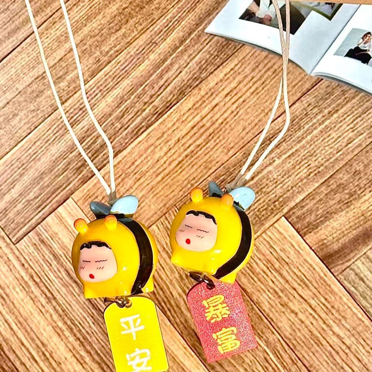 Crayon Shin-chan Bee Cosplay F - đánh giá và giá Car Accessories Unique