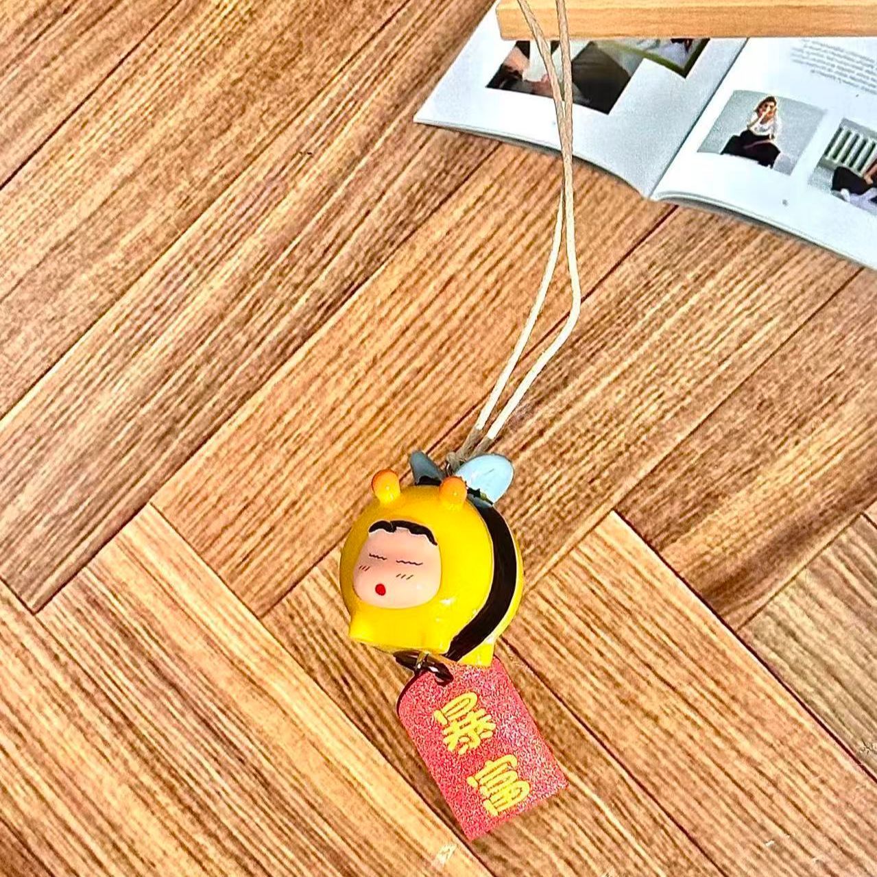 Crayon Shin-chan Bee Cosplay F - đánh giá và giá Car Accessories Unique